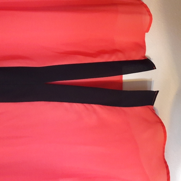 Fashion 2 Figure Pretty Long/short blouse - Picture 4 of 5